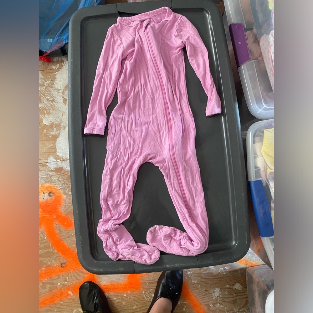 Kyte baby girl raspberry footie